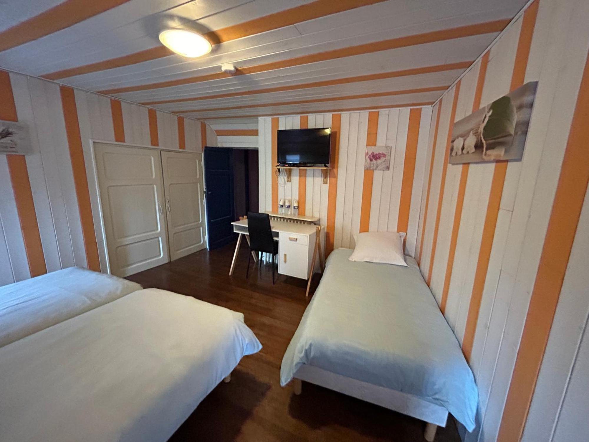 Chambres D'Hotes La Cheminee Tardets-Sorholus Exteriér fotografie